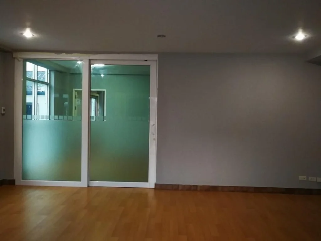 Home office for rent near BTS Phahonyothin 32