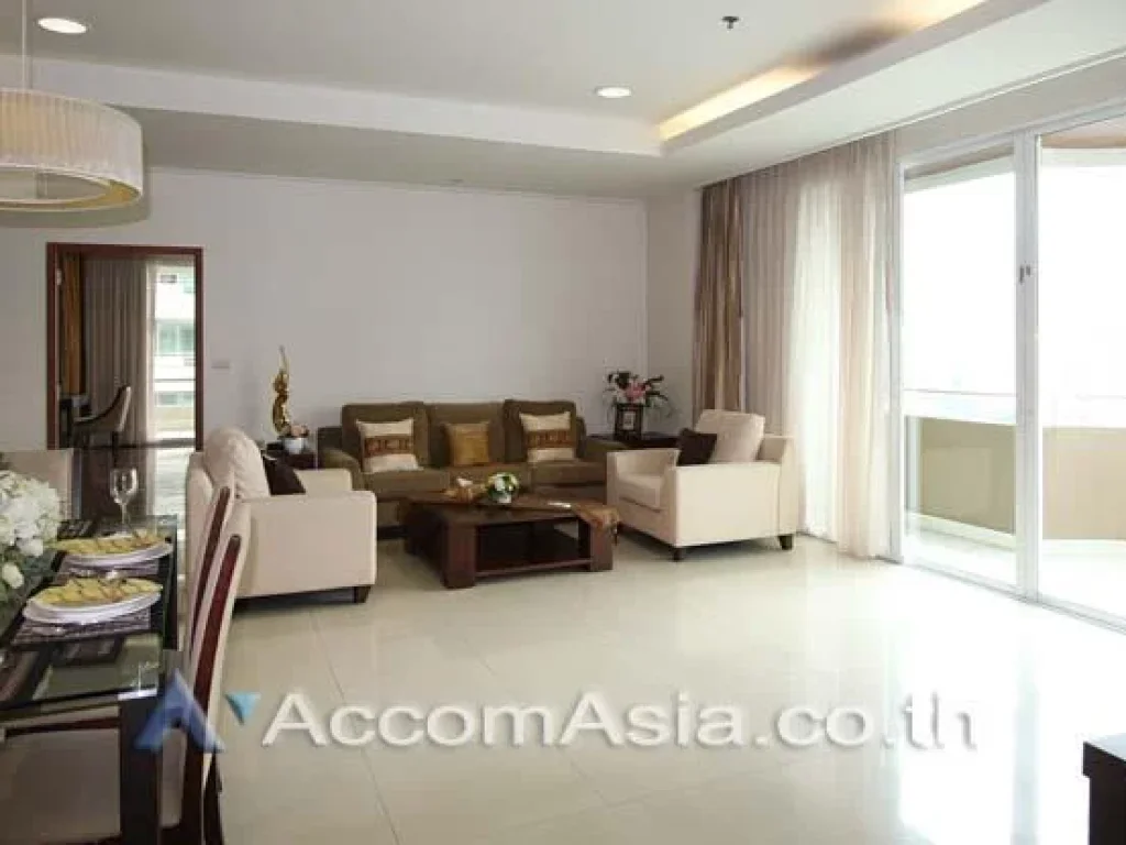 Fully Furnished Suites Apartment 3 Bedroom For Rent BTS Phrom Phong in Sukhumvit Bangkok