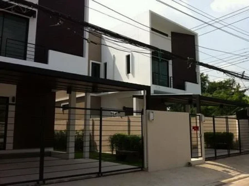 โครงการบ้านเดี่ยว studio house model style 50 โชคชัยสี่ TEL 081 955 8888