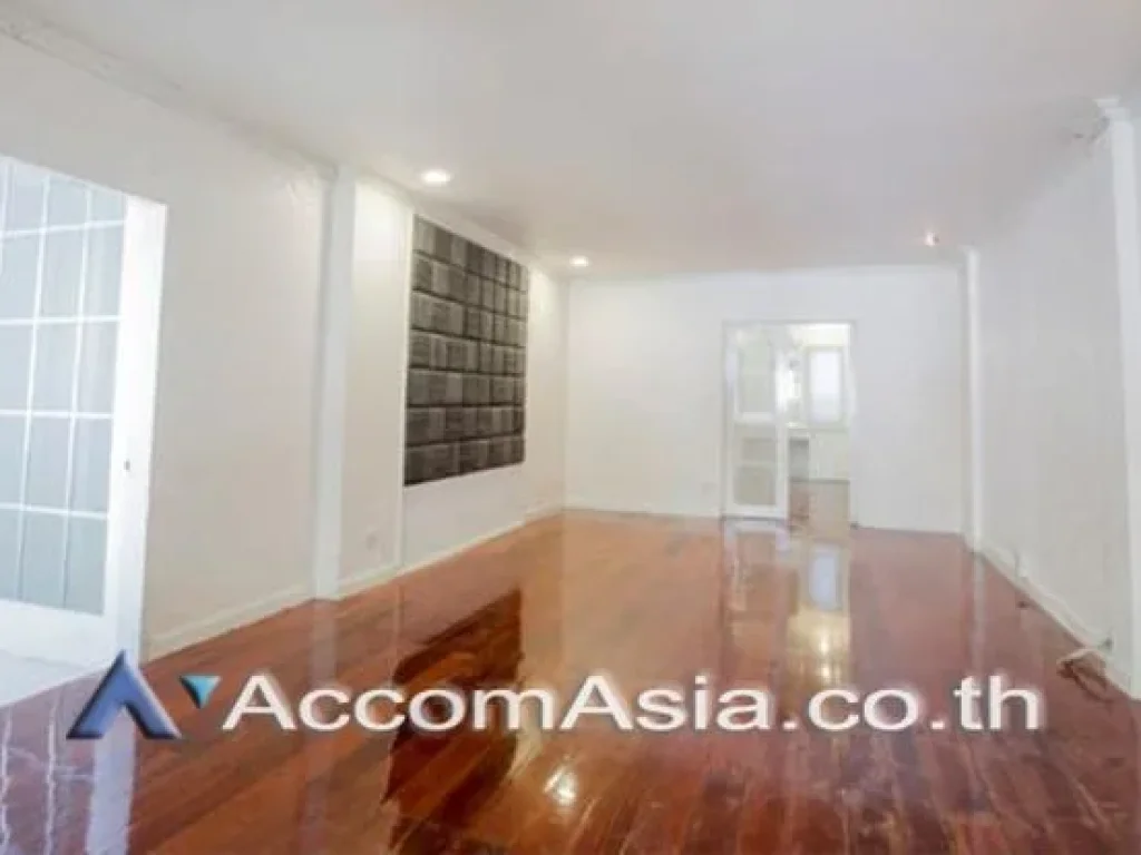 Townhouse 3 Bedroom For Sale MRT Khlong Toei in Rama 4 Bangkok