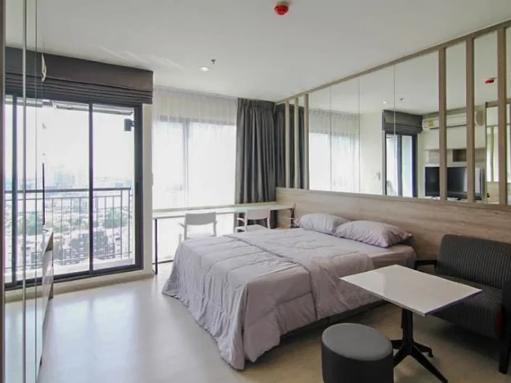 Condo for sale near MRT Rama 9 RHYTHM Asoke 1 near business center