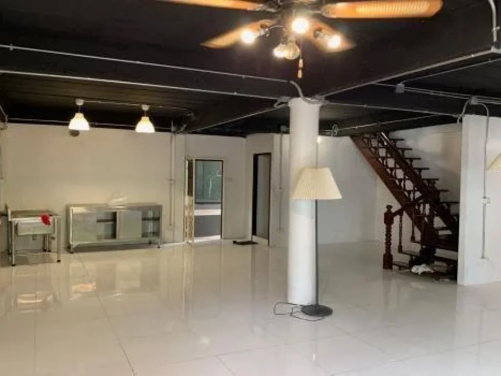 For Rent บ้าน 2 หลัง รีโนเวทใหม่ ลาดพร้าวซอย 1 แยก 15