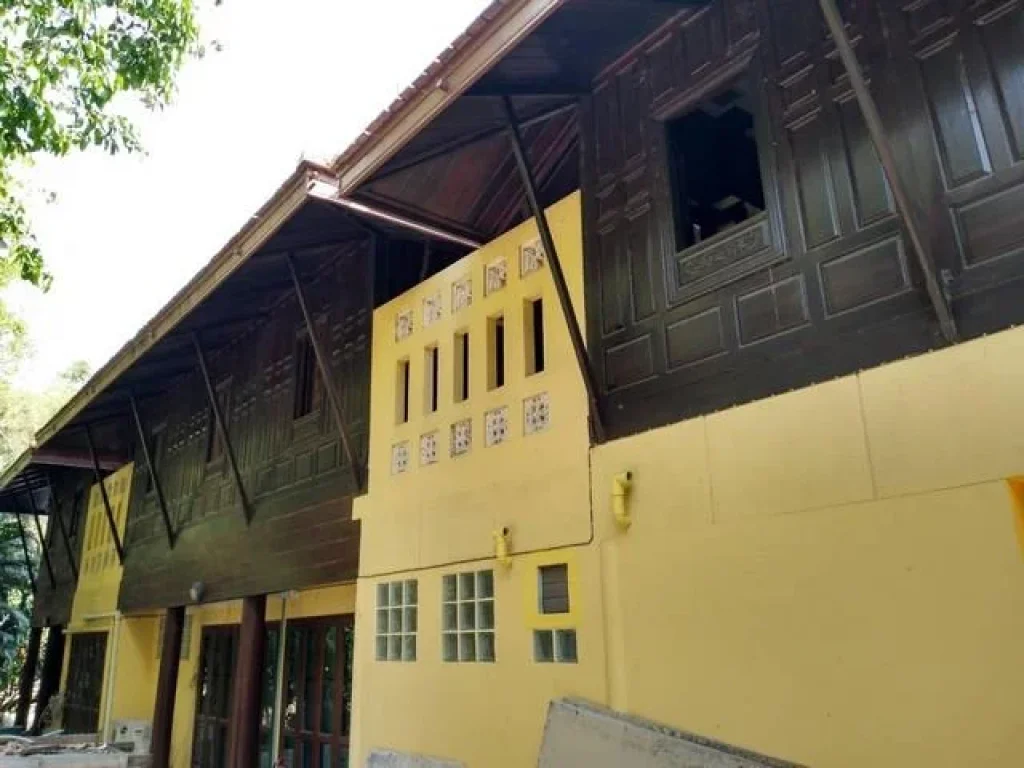 For Sale บ้านทรงไทย หลังใหญ่ ติดถนนราษฎร์อุทิศ มีนบุรี