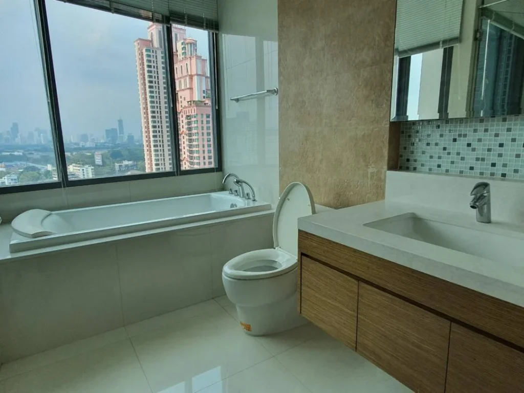 Condo For Rent คอนโดตกแต่งพร้อมอยู่ Bright Sukhumvit 24 ใกล้BTSพร้อมพงษ์