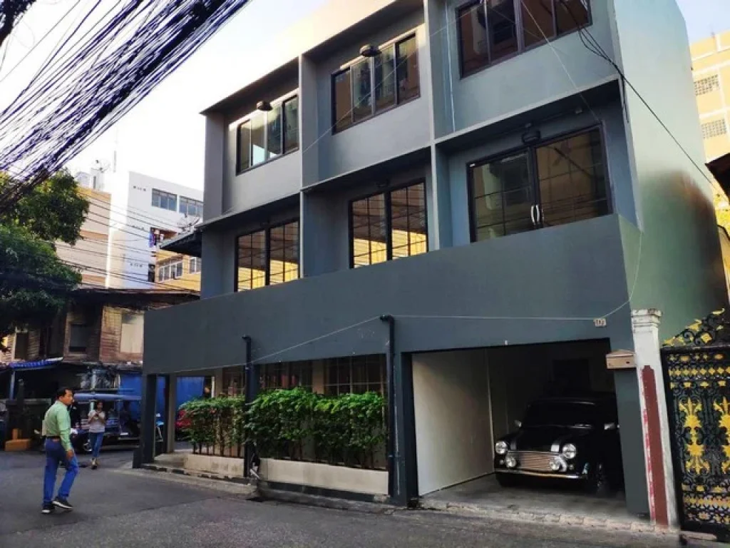 ให้เช่าอาคารพาณิชย์ สไตล์ Loft 3ชั้นพร้อมตกแต่ง ใกล้มหาวิทยาลัยหอการค้า