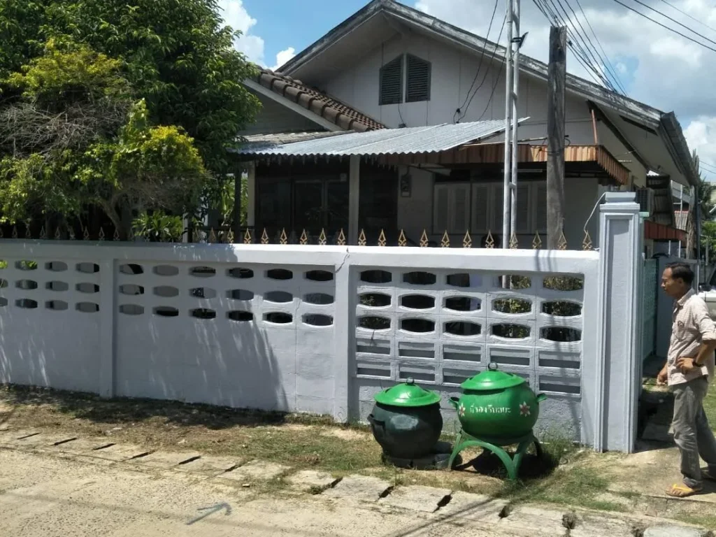 บ้านอุบล ให้เช่า ตรงข้าม โรงเรียนอัชสัมชัญ