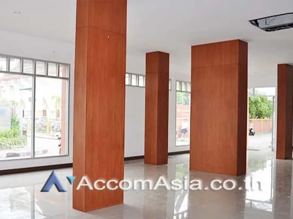 Home Office House 4 Bedroom For Rent in Ploenchit Bangkok