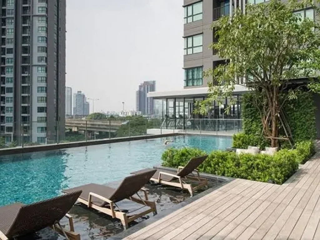 For rent Condo The Base Park East สุขุมวิท 77 1 ห้องนอนมีรถรับส่งBTSอ่อนนุช ฟรีWI-FI