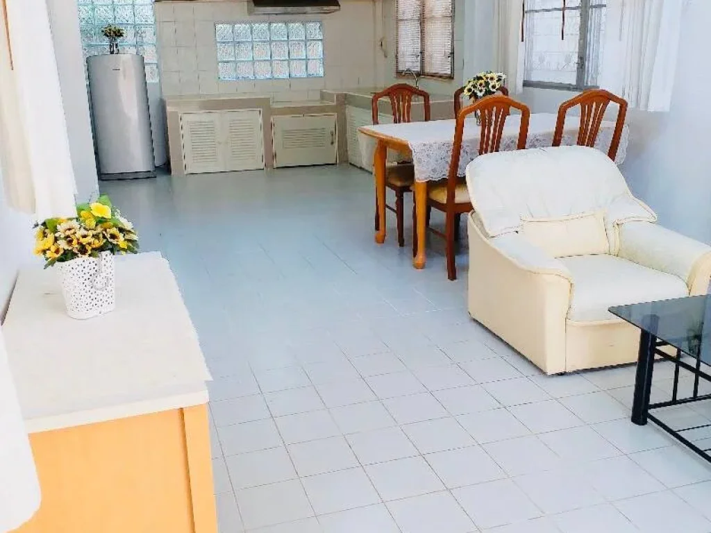 บ้านเดี่ยวน่ารัก ในซอยสุขุมวิท เพื่อที่พักอาศัยเท่านั้น Single House in Sukhumvit For Residence