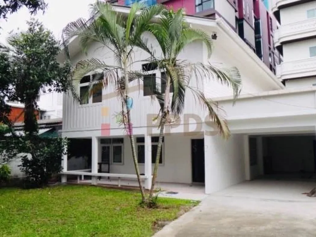 House for rent near Thonglor BTS Sukhumvit Road