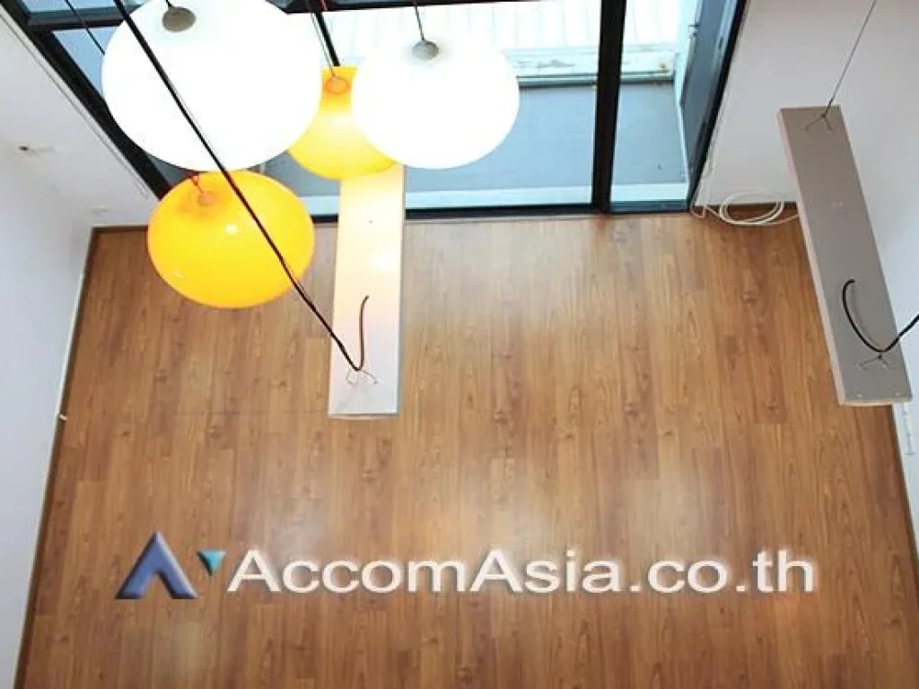 Home Office Pet Allowed Townhouse 4 Bedroom For Rent BTS Thong Lo in Sukhumvit Bangkok