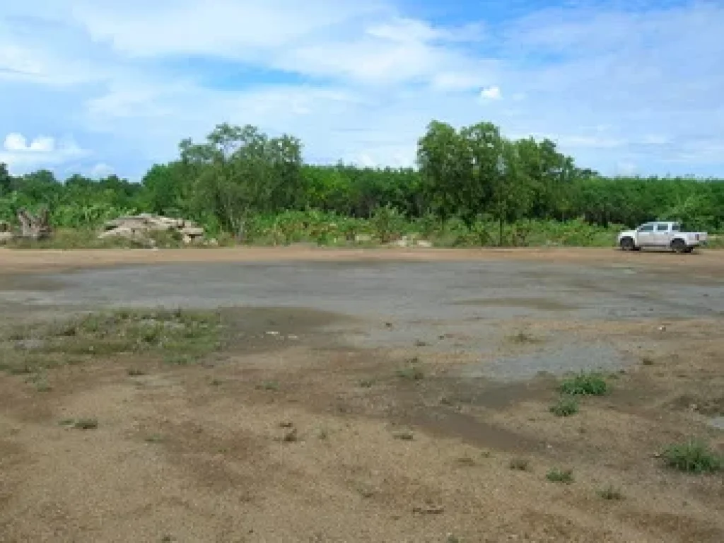 ด้านหน้าวิวภูเขา ใกล้หาดสวนสน เพ ระยอง เหมาะจัดสรร รีสอร์ท