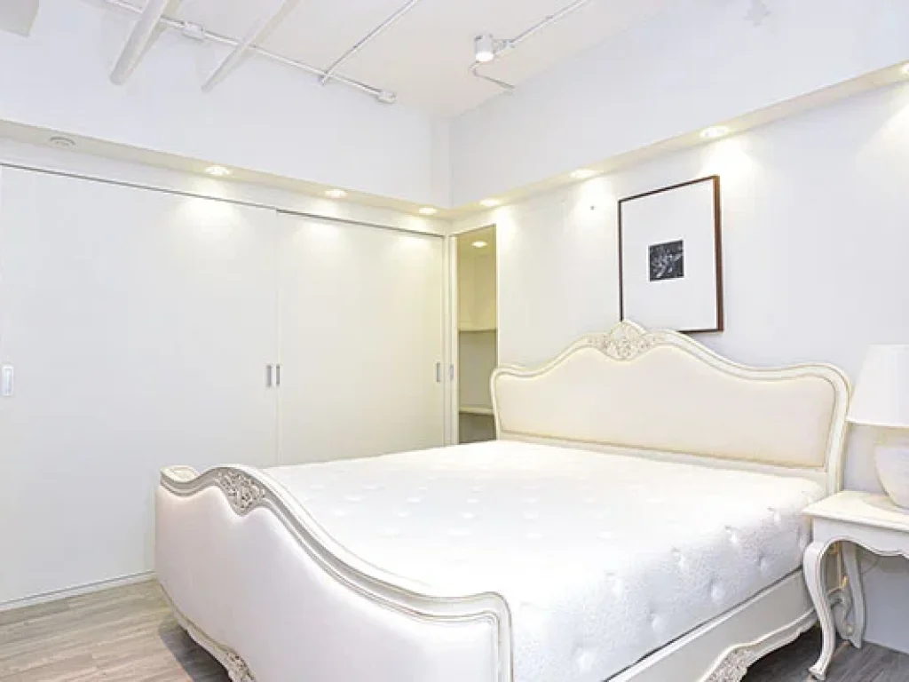 คอนโด Modern Chic State Tower สีลม ห้อง Renovate ใหม่กิ๊ก A Newly Renovated amp Spacious Modern Chick 1 Bed Unit