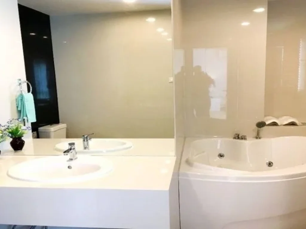 Condo for rent at PPR Villa Ekkamai 10 many rooms Ekkamai International School