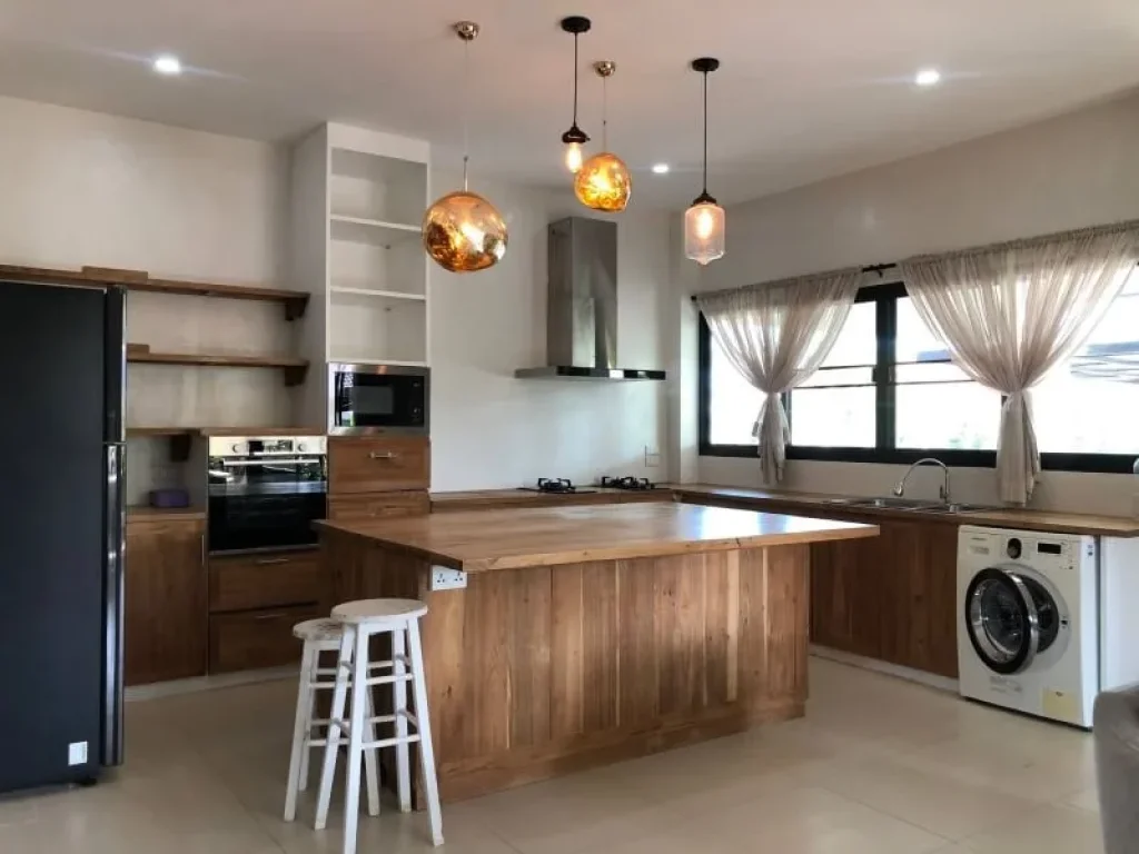 Pet friendly house for rent near Kad Farang Village Lanna International School