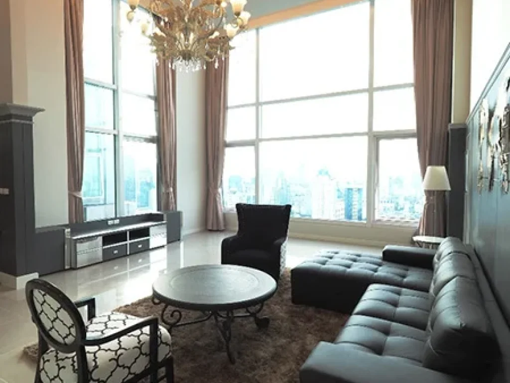 คอนโด Circle Condominium แต่งหรูแบบ Duplex 4ห้องนอน For Rent A Luxury and Spacious 4 Bedroom Duplex Unit