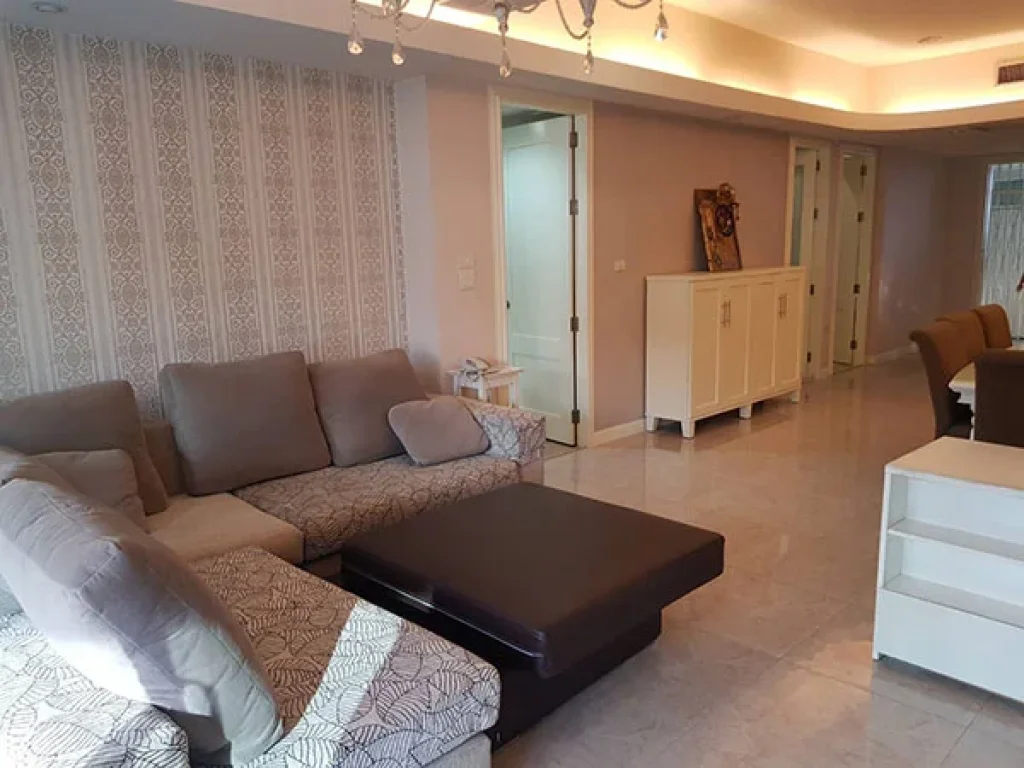 คอนโด แบบ 2 ห้องนอน ในซอย สุขุมวิท 24 ใกล้ BTS พร้อมพงษ์ For Rent 2 Bedroom Unit in Sukhumvit 24