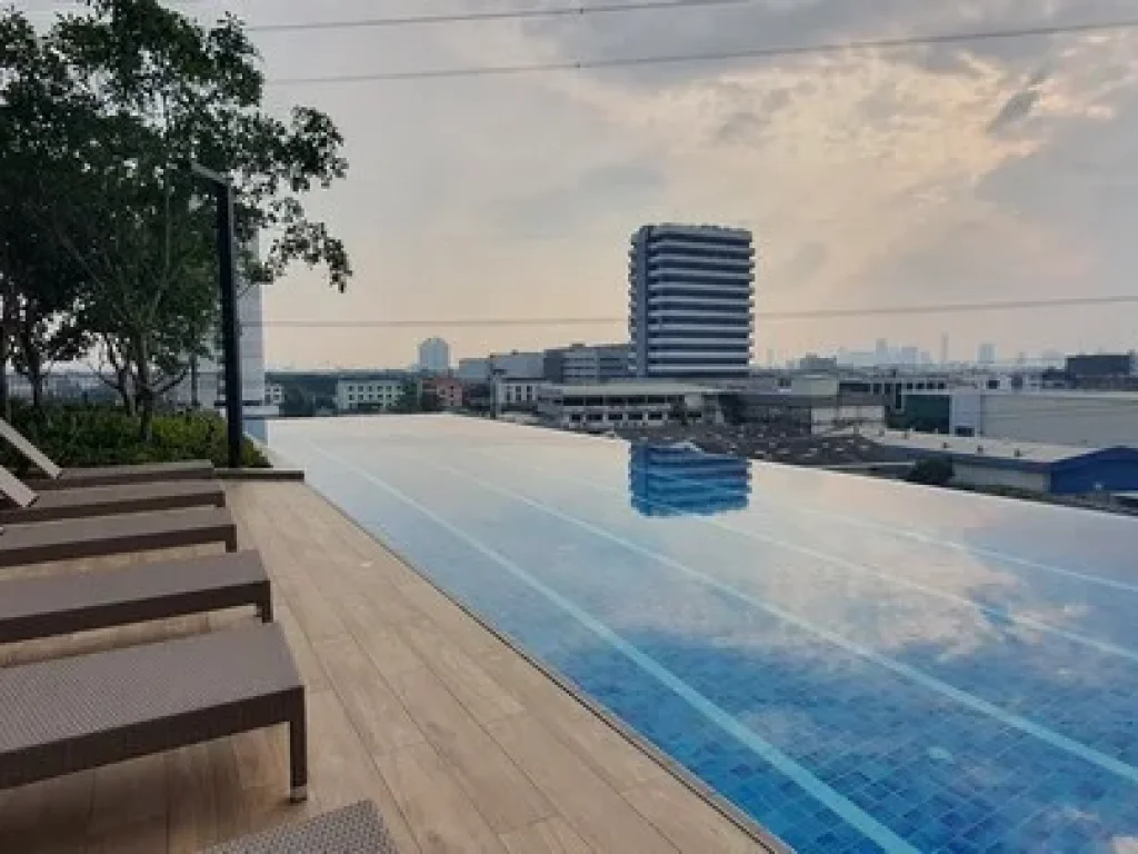 For rent 11000 condo Lumpini Ville Phattanakarn-Srinakarin