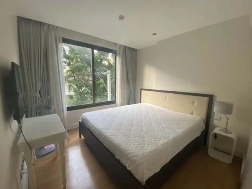 Collezio Sathorn fully furnished clean beautiful BTS Chong Nonsi