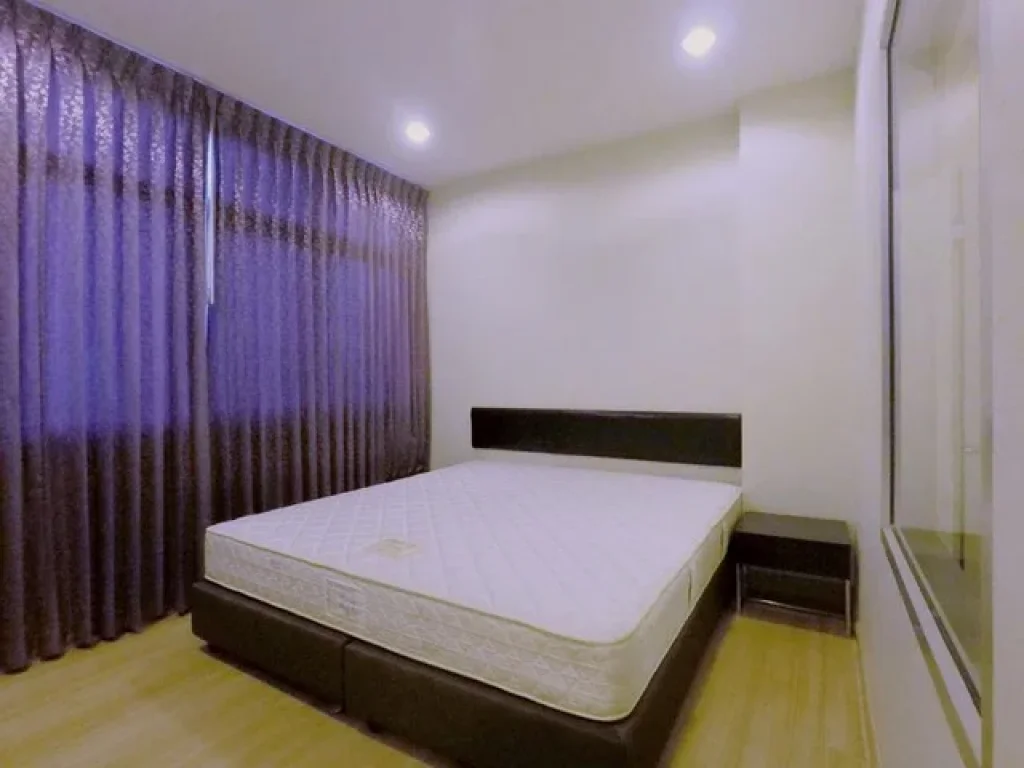 For rent 15000 condo Chewathai Ratchaprarop BTS Victory monument