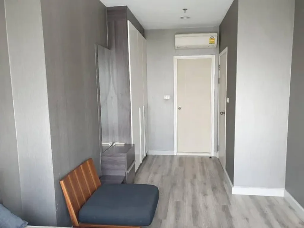 Centric Sathorn fully furnished 11th floor BTS Surasak