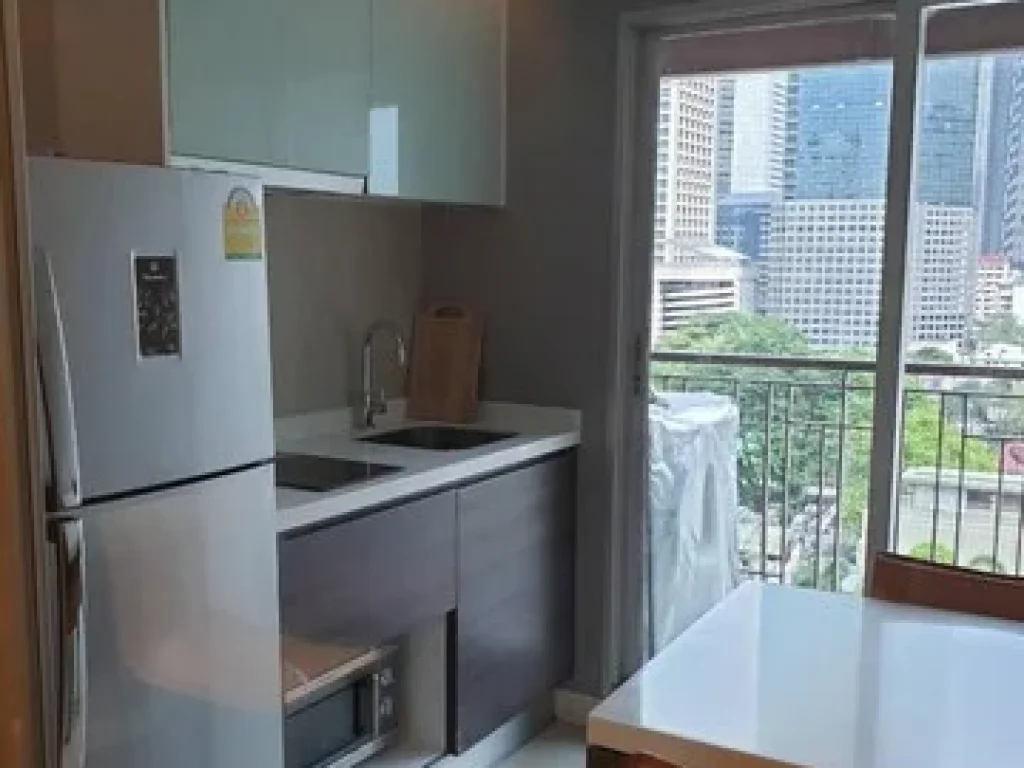 Centric Sathorn fully furnished 11th floor BTS Surasak