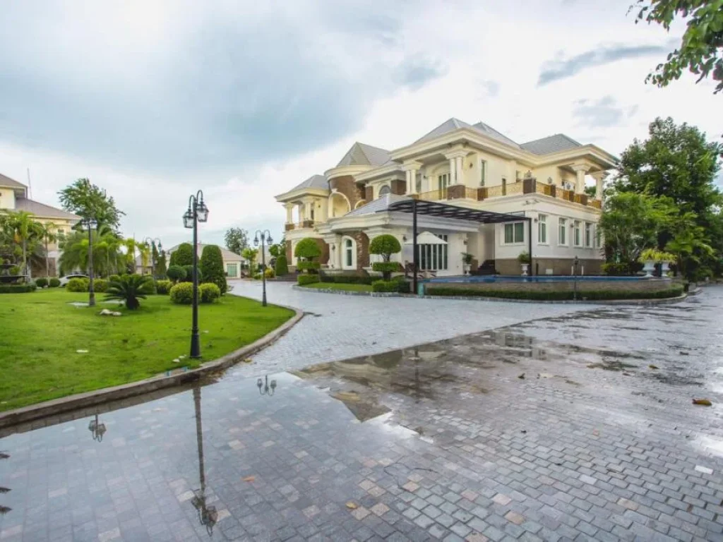 Super Luxury House ขายบ้านคฤหาสน์หรู พร้อมสระว่ายน้ำ บ้านใหม่ เนื้อที่ 4 ไร่ครึ่ง ซอยหมู่บ้านวรางกูล