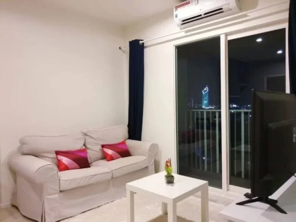 Condo for rent at The Key Sathorn-Charoenrat Size 35 sqm on 11th floor 1 Bedroom