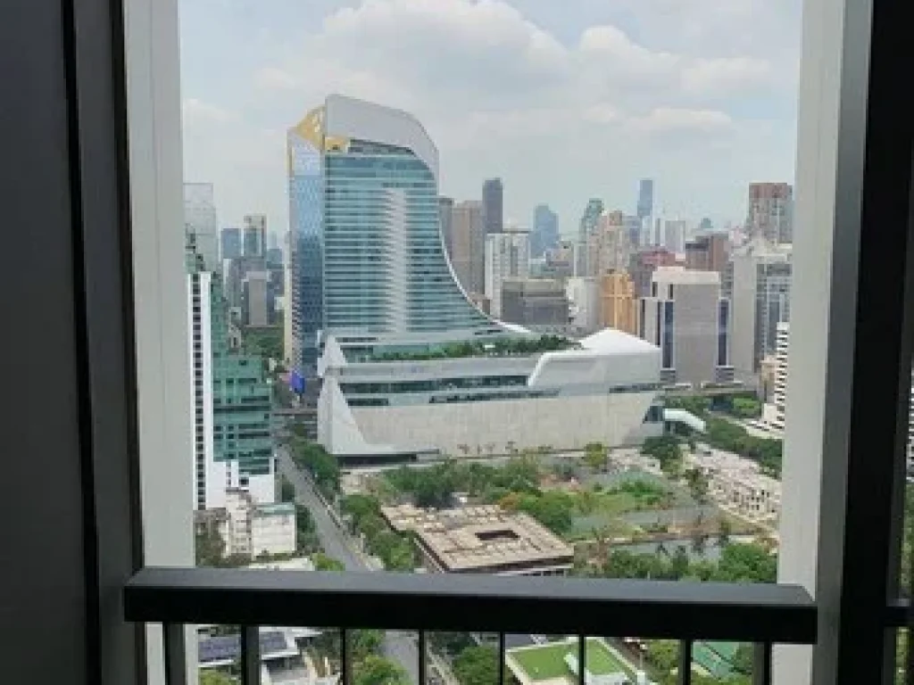 Life One Wireless 38th floor peaceful private BTS Ploenchit