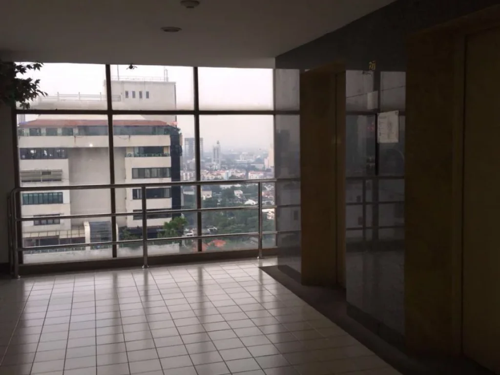 Condo for rent Empire House Condominium Ekamai 12 high floor 27th