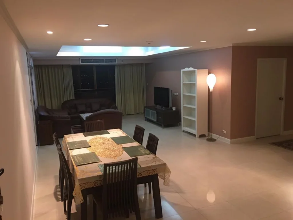 Condo for rent Empire House Condominium Ekamai 12 high floor 27th