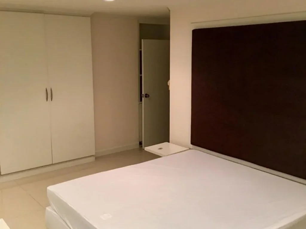 Condo for rent Empire House Condominium Ekamai 12 high floor 27th