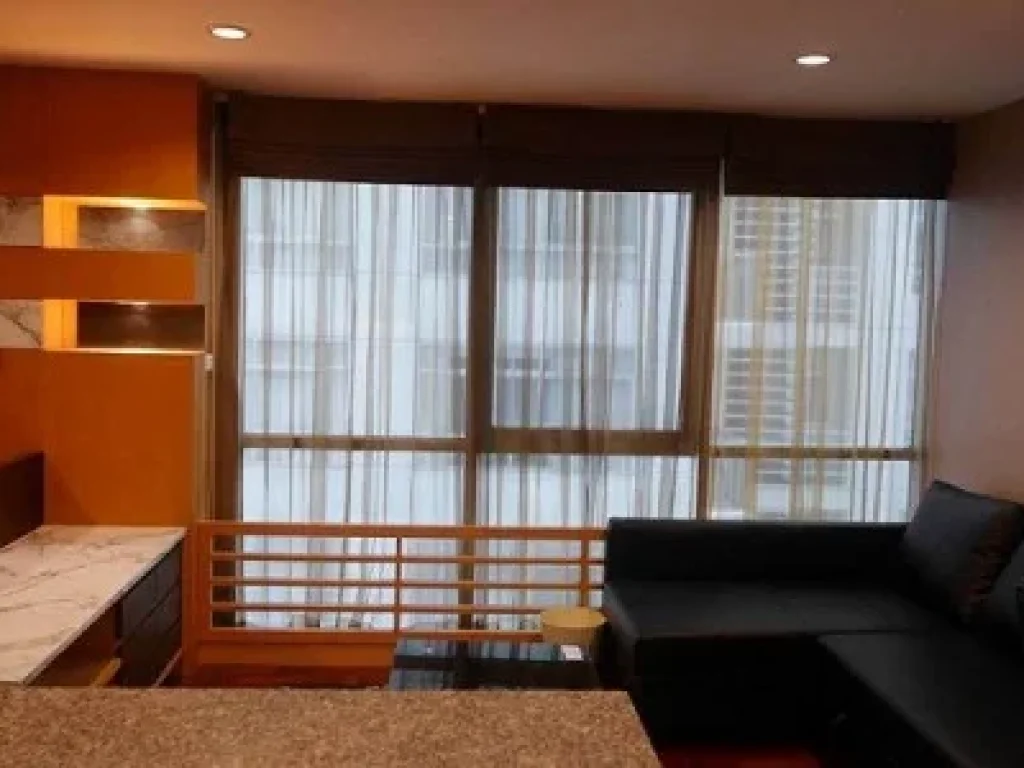 ให้เช่าคอนโด Asoke Place ห้องสวย 2bed 80ตรม ชั้น 14 35000 บาทต่อเดือน