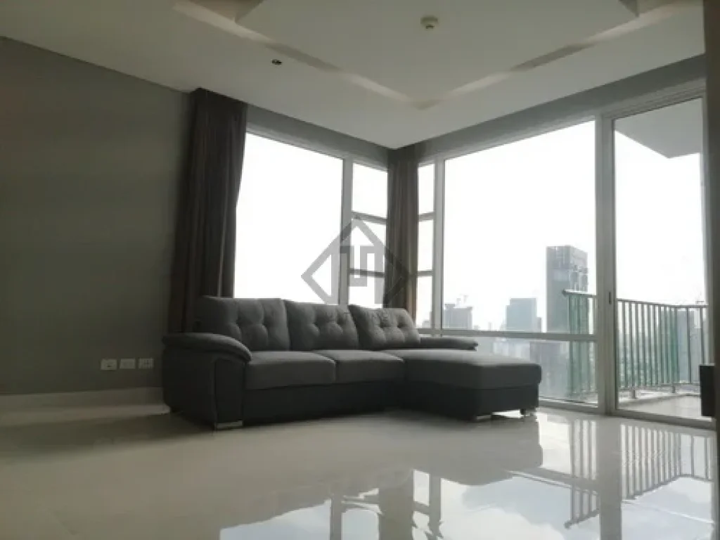 For RentThong Lo-Ekkmai condo 3 bedrooms Fullerton Fully Furnished near BTS Ekkamai