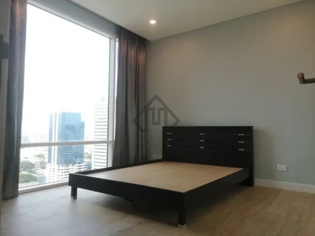 For RentThong Lo-Ekkmai condo 3 bedrooms Fullerton Fully Furnished near BTS Ekkamai