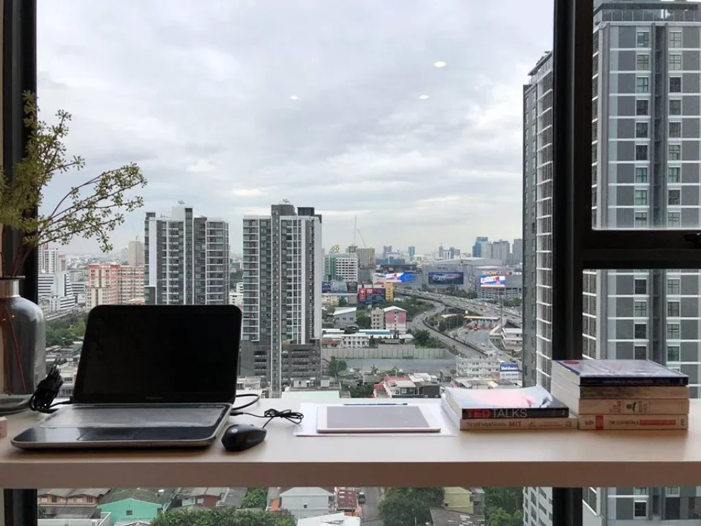 Rhythm Asoke 1 for sale Studio unit 22 sqm high floor selling at 3850000 baht