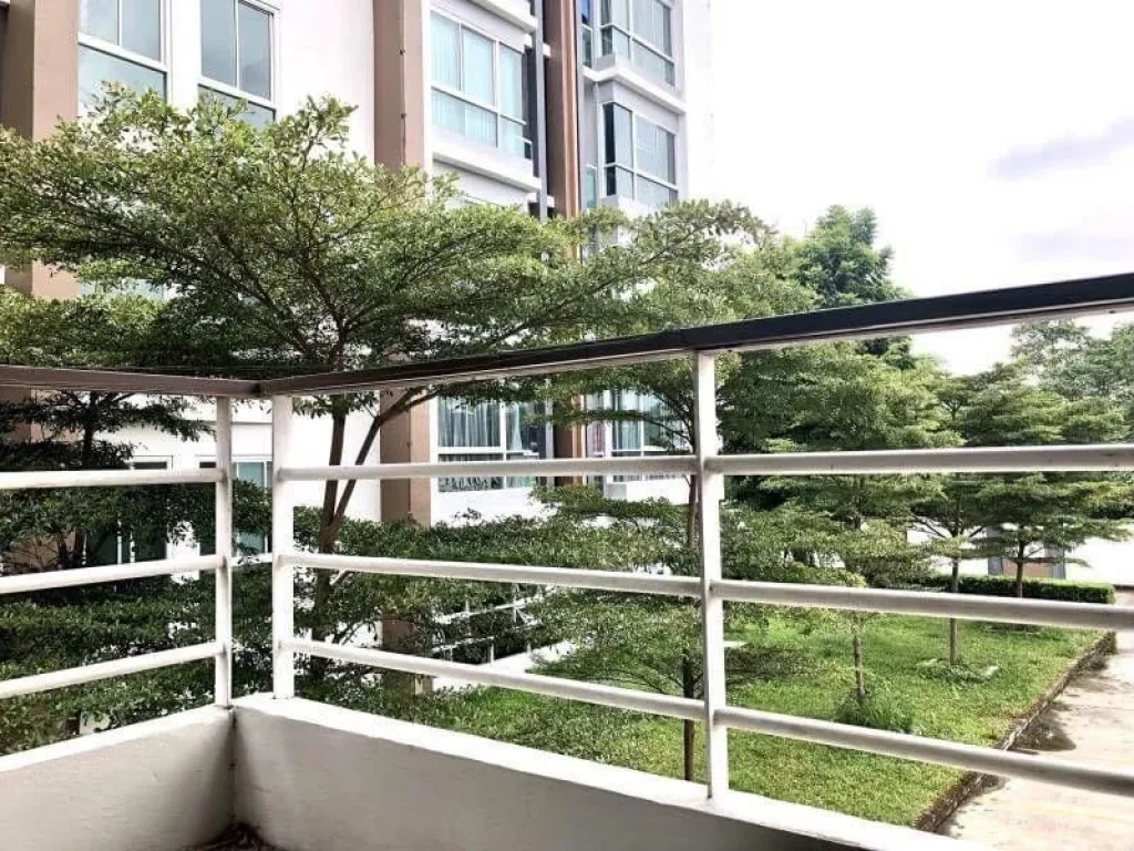 Quick Sale Large Corner unit in One Plus 19 condo Close to Central Airport Plaza