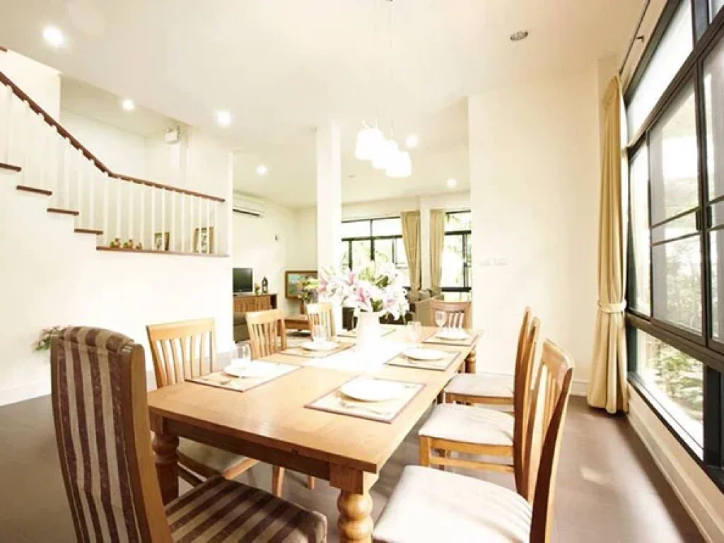 บ้านสวย 4ห้องนอน ทันสมัย ในหมู่บ้าน ใกล้ BTS ทองหล่อ Modern House in compound closed BTS Thonglor