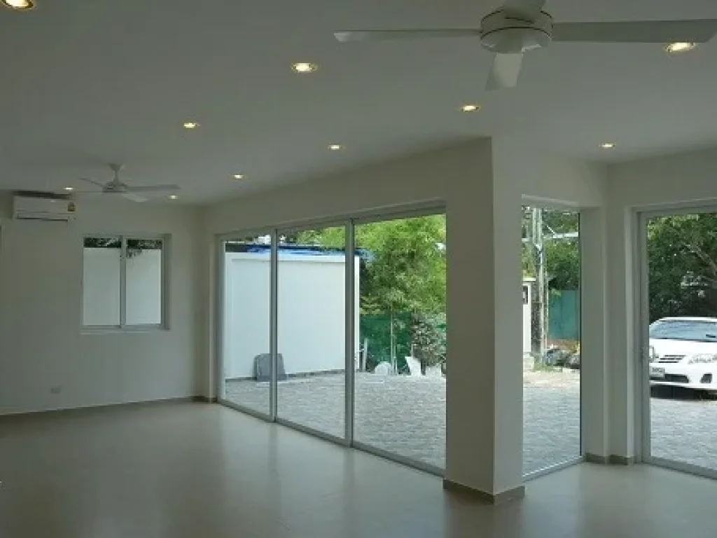 บ้านเช่าทำเลดี 2 ชั้น MON MAY MULTI-PURPOSE HOUSE ใกล้แหล่งชุมชน เหมาะทำธุรกิจ ร้านอาหาร หรือ Office