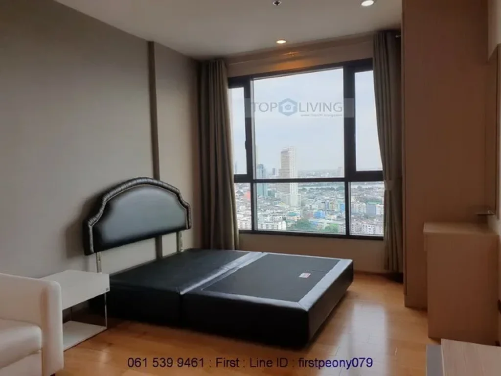 Studio for rent at Fuse Sathorn Taksin near BTS Wongweinyai