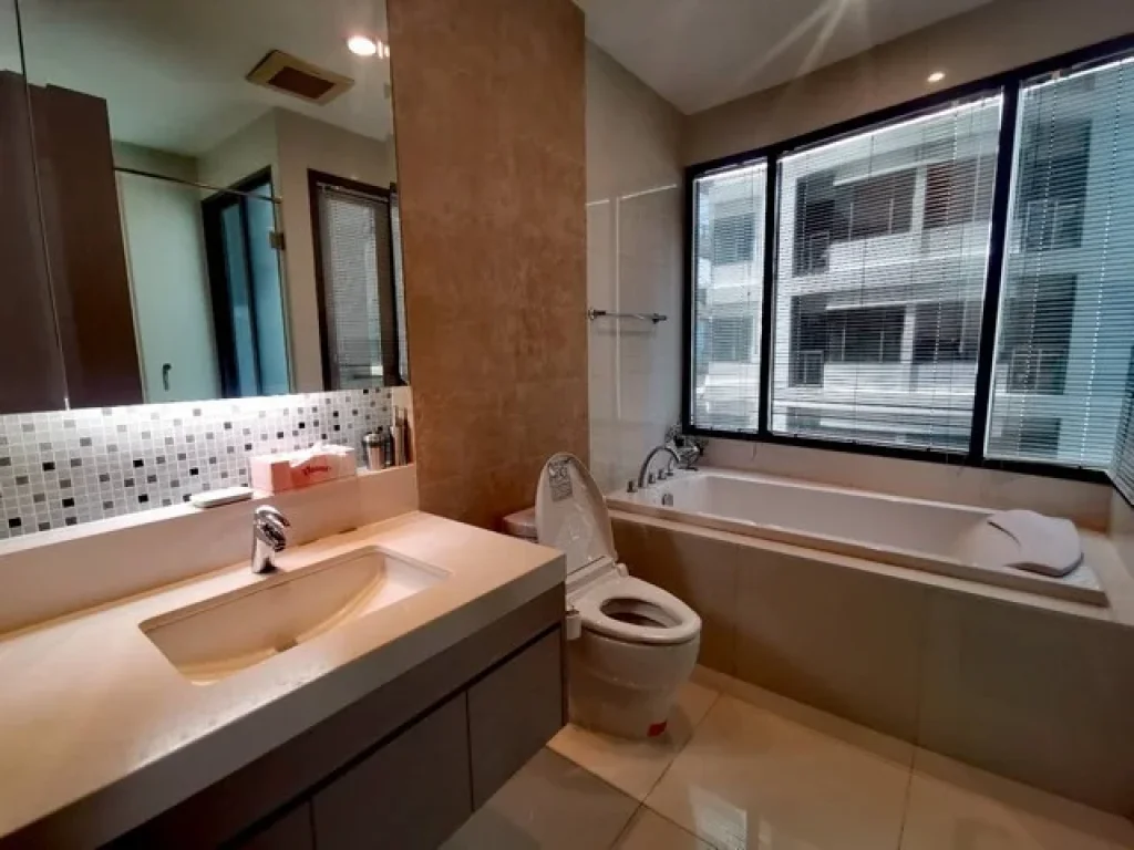 For rent Bright Sukhumvit 24 size 69 sqm 2 bed Near Em Quartier