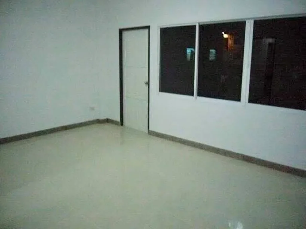 ทาวน์เฮ้าส์ขนาดใหญ่ 4 ห้องนอน แถวซอยพัฒนาการ 30 For Rent Townhouse 4 Bedrooms Area Pattanakarn 30