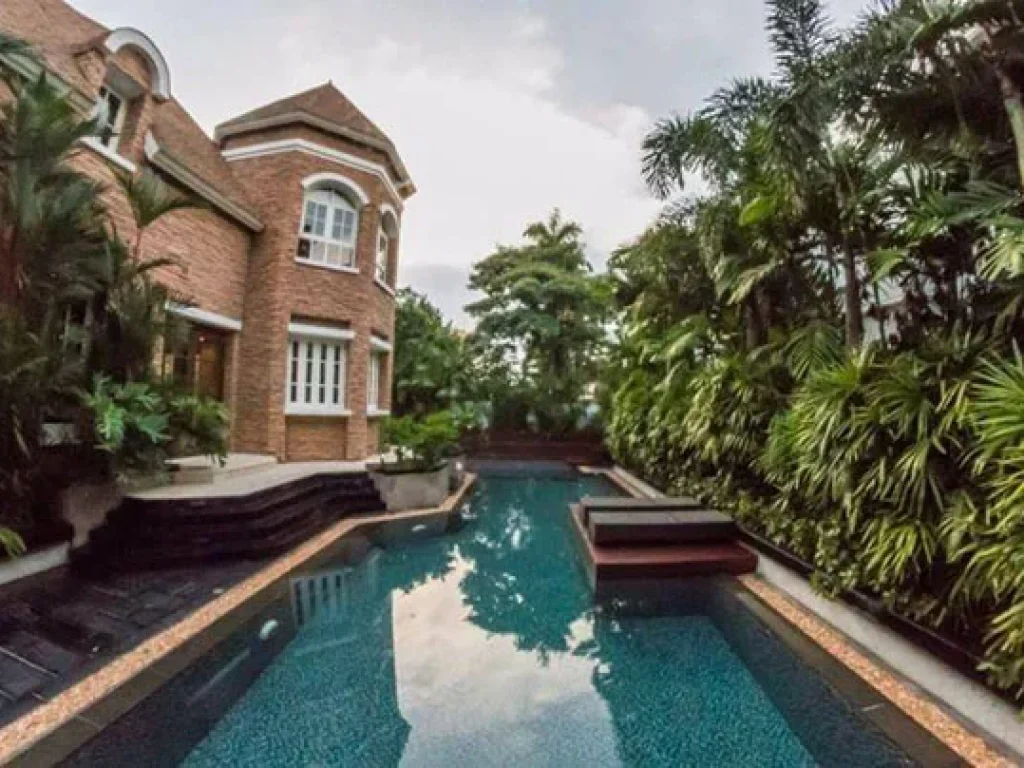 ขายและให้เช่าบ้านหรู ซอย สุขุมวิท 71 Luxury House-Resort for Sale and Rent In Sukhumvit 71