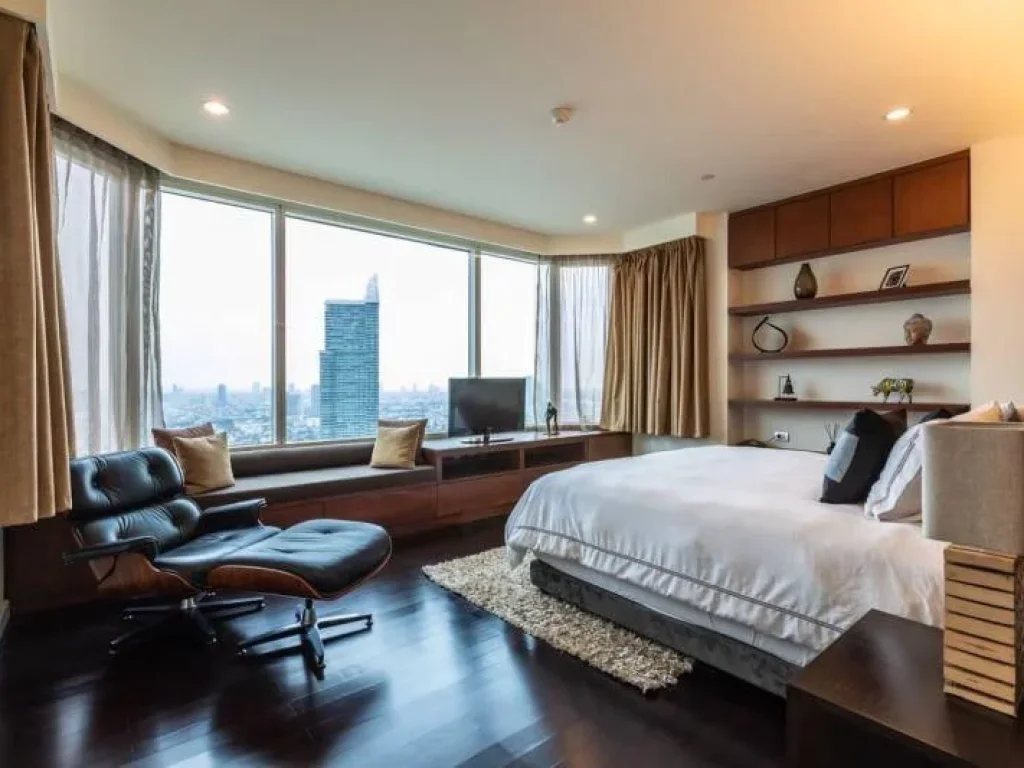 ขาย water mark condo 4 นอน 283 Sqm วิวแม่น้ำและวิวเมือง เฟอร์ครบ 39 ล้าน