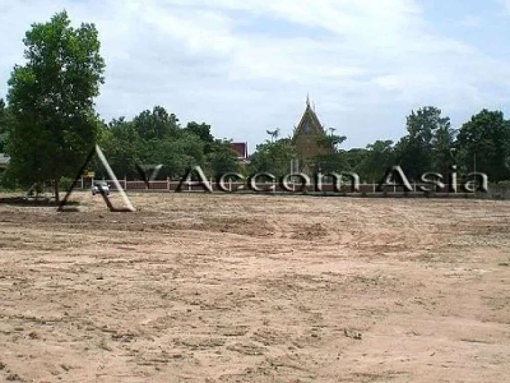 Land 2160 sqw in Pattaya Mapprachan for Sale only 1 minute from the lake