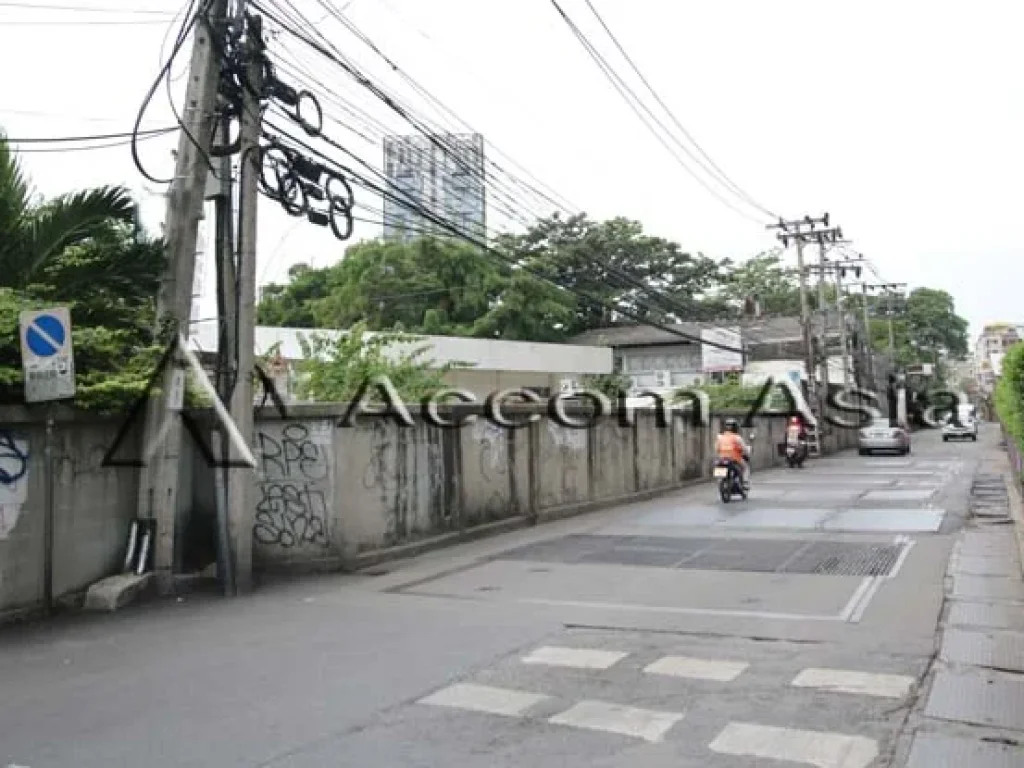 SALE -- Land 262 sqw in Sukhumvit 36 Bangkok Suitable for investment ที่ดินเหมาะสำหรับการลงทุน สุขุมวิท 36