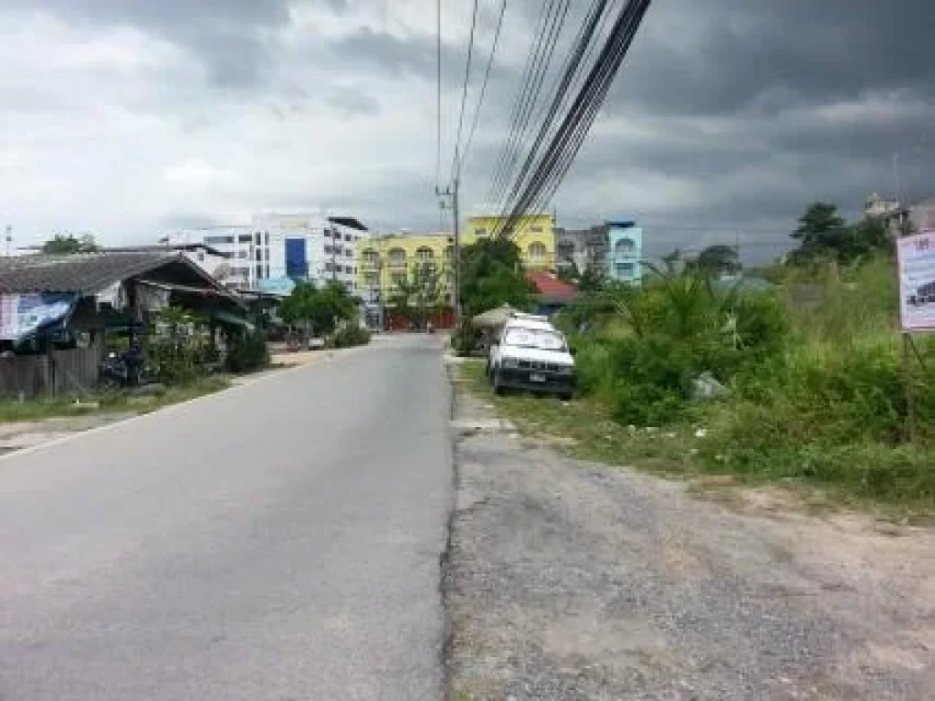 ขายที่ดินเปล่า ถนนสุขุมวิท 38 เยื้องกับ โรงพักมาบตาพุด อยู่ใจกลางย่านชุมชน อมาบตาพุด เข้า-ออกได้ 2 ทางเป็นถนนสาธารณะประ