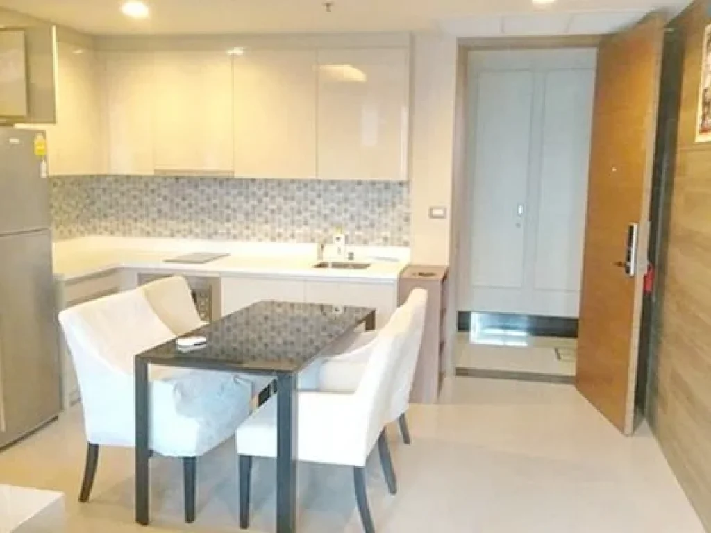 ขาย The Address Sathorn condo 2 beds 2 baths 70 sqm ชั้น 4 ใกล้ BTS ช่องนนทรีและสุรวงศ์