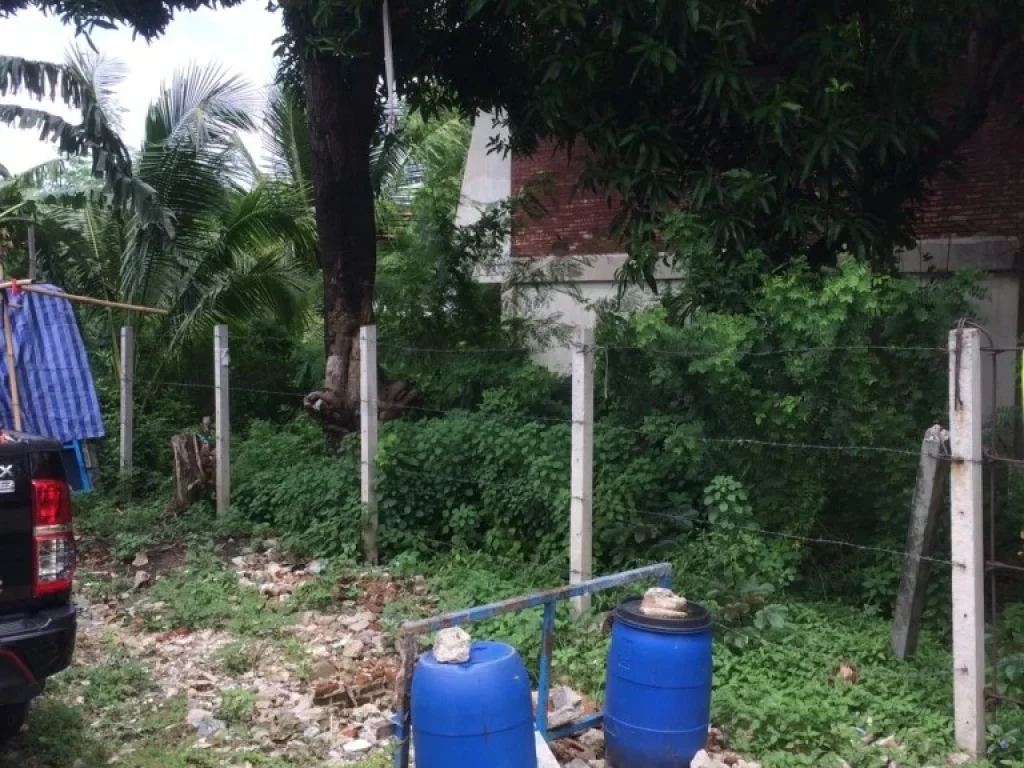 ที่ดินพร้อมส่ิ่งปลูกสร้าง 86 ตรว ถนนลาดพร้าววังหิน 30 แยก 5