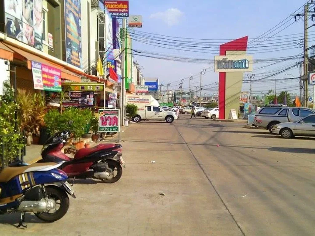 เซ้งร้านอาหารย่านร่มเกล้า พร้อมสูตรทุกเมนู แถมการันตีรายได้